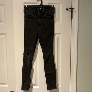 Hollister High-Rise Distressed Skinny Black Jeans size 1